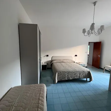 Atomos Bed & Breakfast