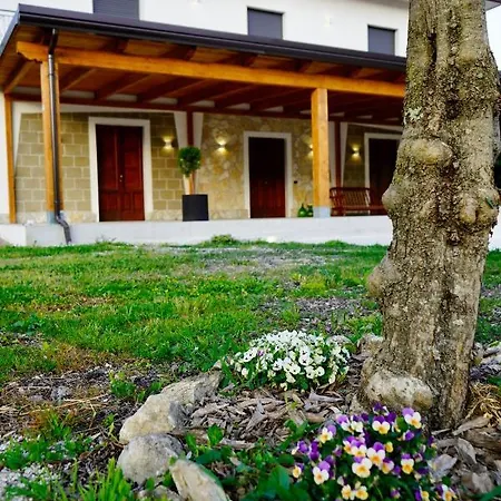 Atomos Couette-café *