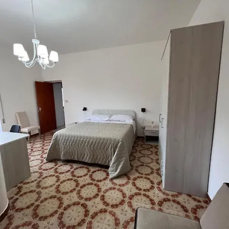 Bed & Breakfast Atomos *