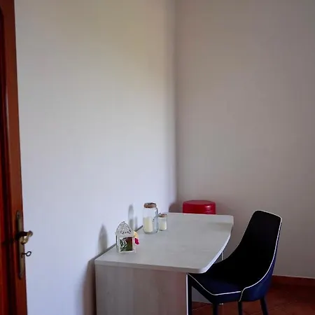 Atomos Couette-café