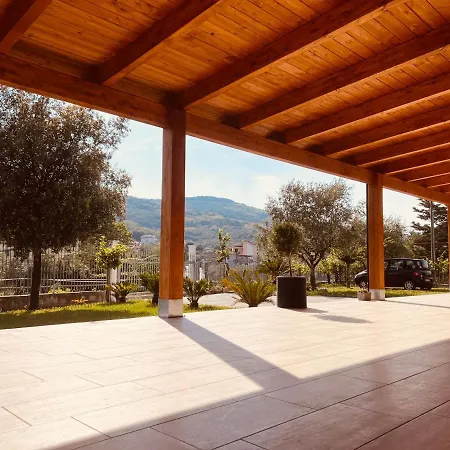 Atomos Couette-café *