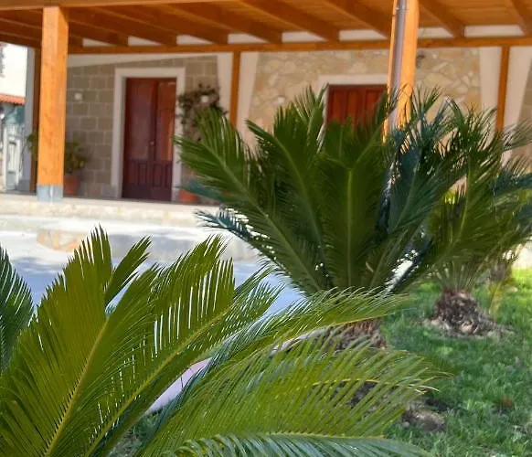 Atomos ベッド・アンド・ブレックファスト *