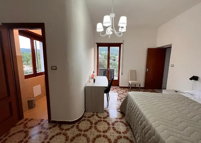 Atomos ベッド・アンド・ブレックファスト