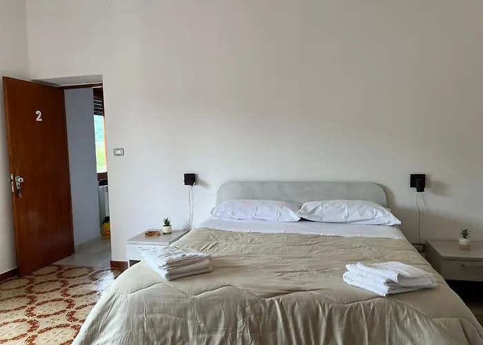 Atomos ベッド・アンド・ブレックファスト *